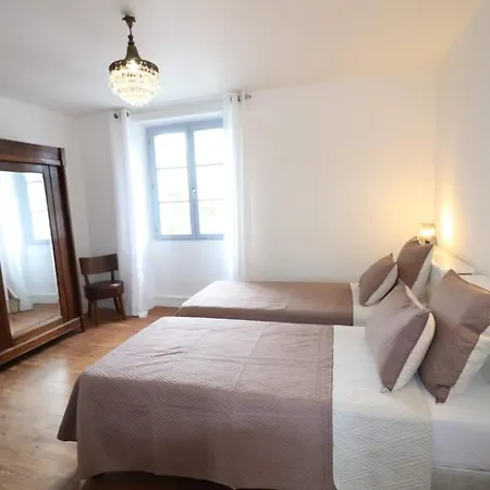 L'oustal De Nyaraló *