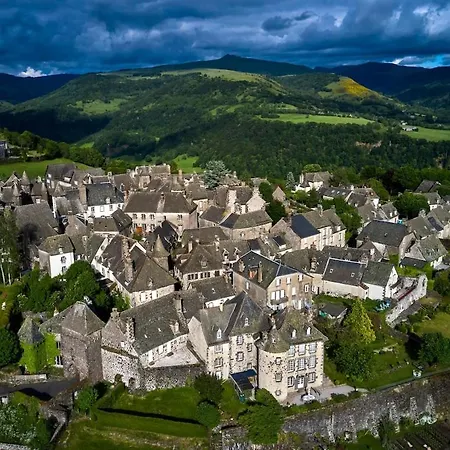 L'oustal De Salers